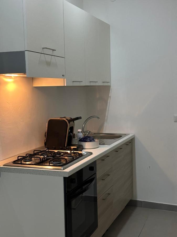 A Due Passi Dal Mare Bed & Breakfast กาตันซาโร ภายนอก รูปภาพ